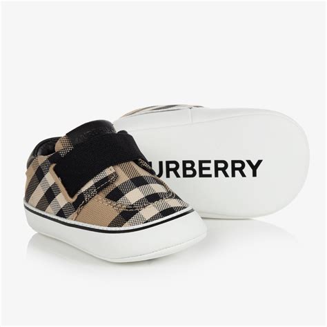 newborn burberry shoes|burberry baby sale outlet.